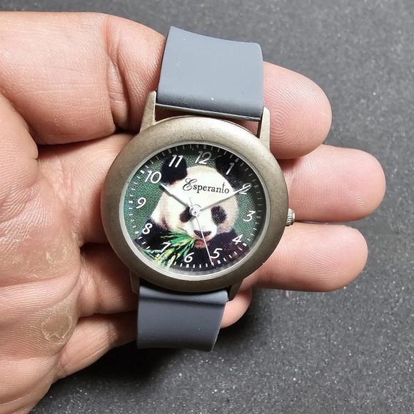 Vintage Esperanto Quartz Watch Silver Tone Panda Dial Gray Ruber Straps Working - Picture 3 of 9